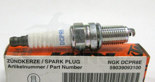 Candela NGK DCPR8E  KTM EXC-R 250 400 450 525  dal 2003 al 2007