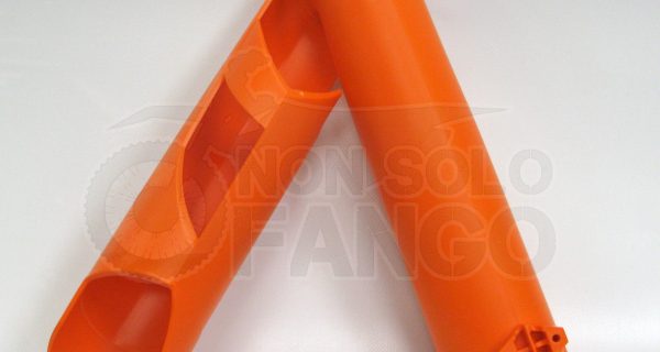 Coppia parasteli chiusi arancio KTM EXC SX dal 2005 al 2015