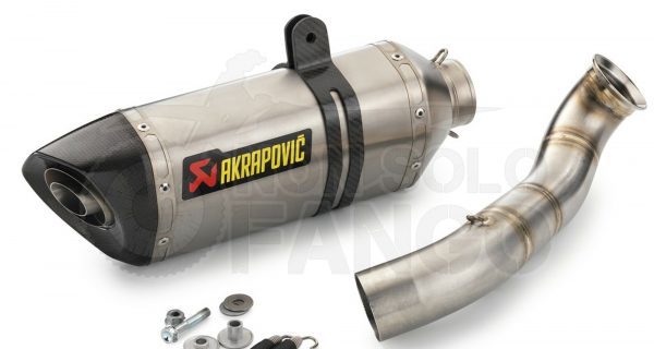 Silenziatore slip-on Akrapovic Duke 690 dal 2012 al 2016