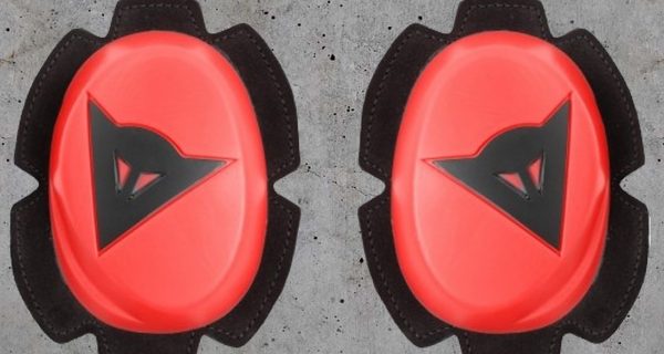 Saponetta protezione ginocchio Dainese Pista Knee Slider Fluo Red – Nero